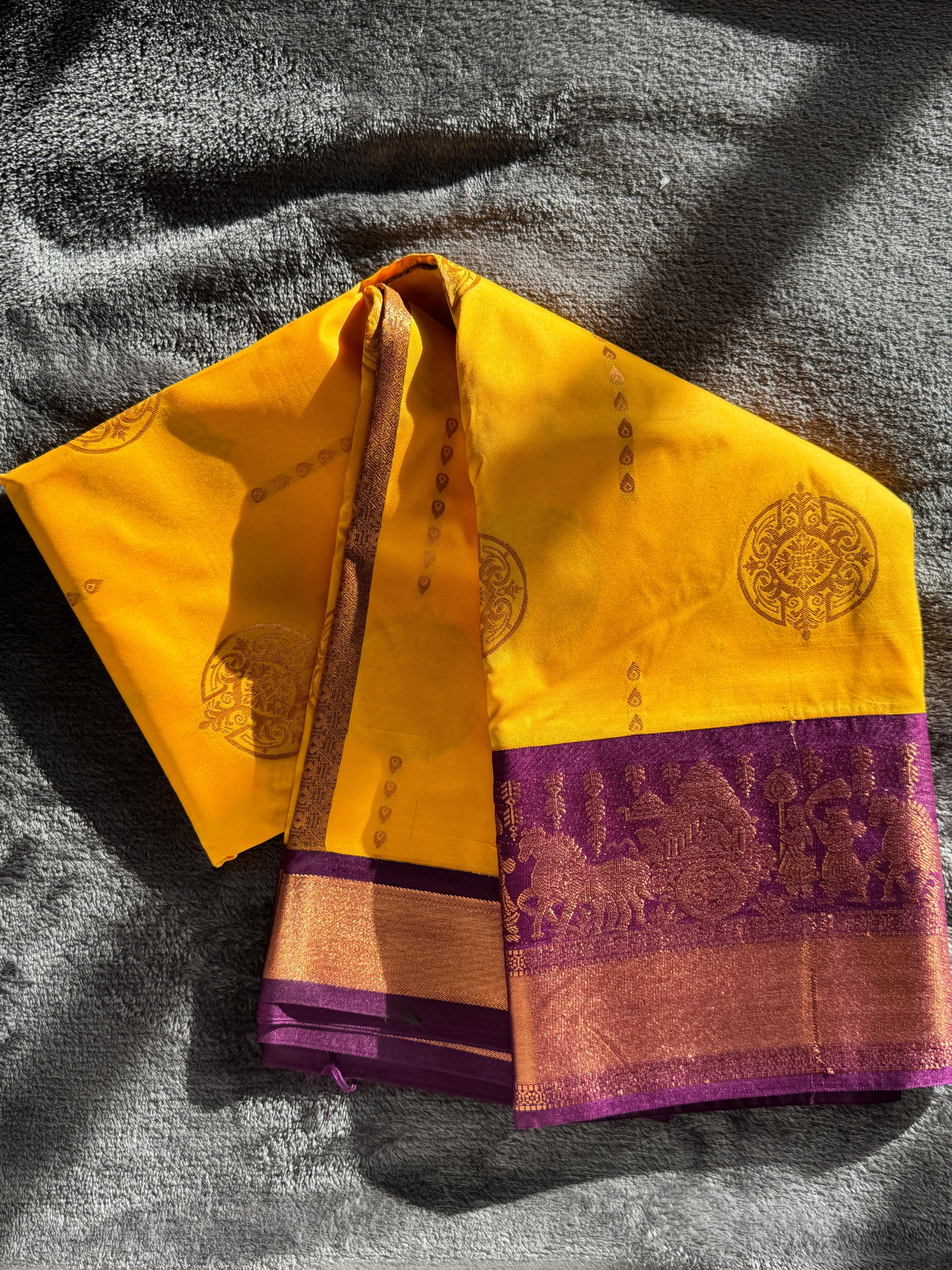 Sunlit Royalty – Temple Border 